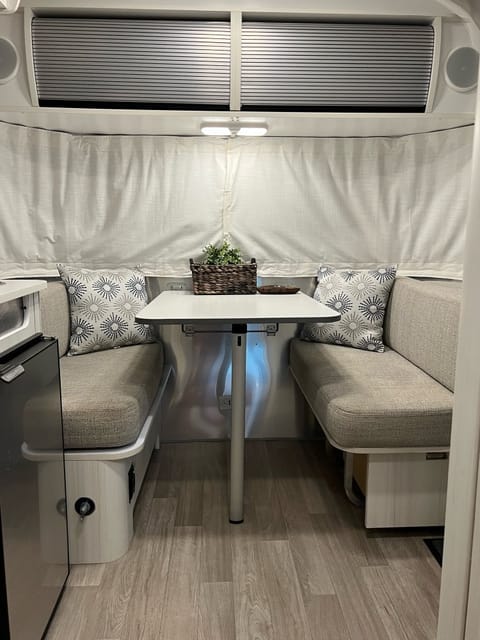 Airstream Bambi 16 Towable trailer in North Miami