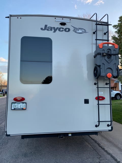 JAYCO HOME ON WHEELS Towable trailer in Gulf Cove