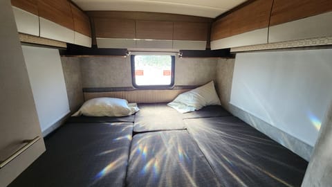 The Eureka Maru is a 4 season boondockers dream w/couchbed for kids Drivable vehicle in St. Peters