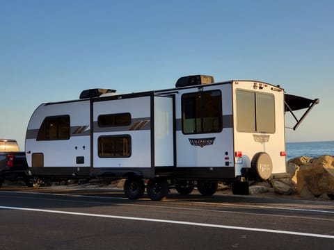 24 VIEW - Unforgettable Memories **DELIVERY ONLY** Towable trailer in Oxnard