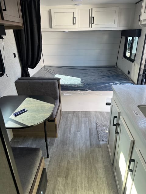 Brand New Jayco Flight 17' Ziehbarer Anhänger in Felton