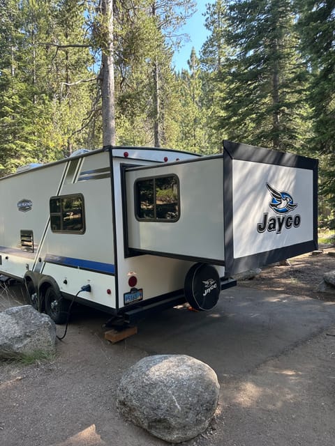 JayCo Feather Towable trailer in Sparks