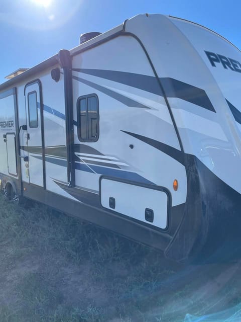 2022 Keystone - Premier - 25RKPR (Travel Trailer) Towable trailer in Prescott Valley