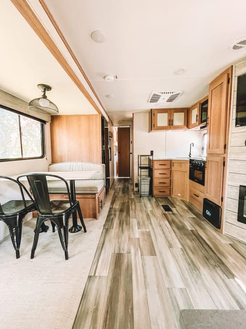 Blue Moon: 2023 PrimeTime Avenger Towable trailer in Georgetown