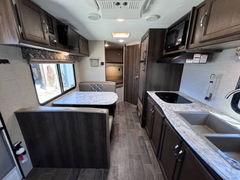 Bullet Crossfire 2200 With Bunk Beds Towable trailer in Holladay