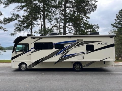 2022 THOR MOTOR COACH ACE 29.5 Drivable vehicle in Buford