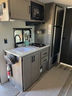 2024 Keystone RV Hideout Single Axle 176BH Towable trailer in Nipomo