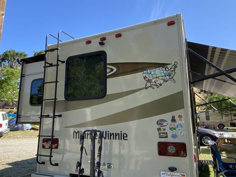 2021 Winnebago Minnie Winnie 26T: Family Adventure Ready Drivable vehicle in West Sacramento