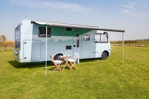 Cotswold Blue GlamperRV DBL