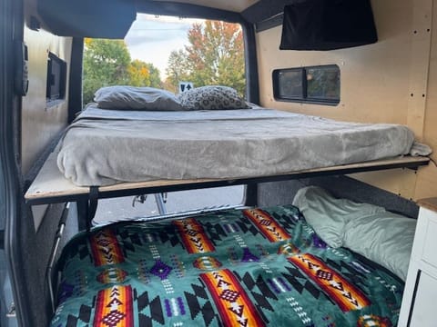 ADVENTURE VAN Campervan in Boulder