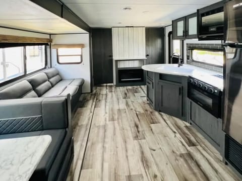 2021 Aspen LE Towable trailer in Clermont