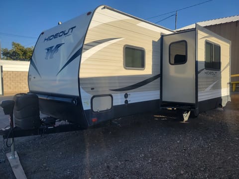 (CACTUS 4) Towable trailer in Albuquerque