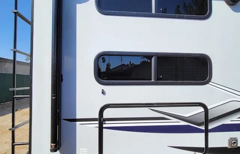 Memo's New 2024 Bullet Crossfire RV 2290BH Towable trailer in North Hollywood