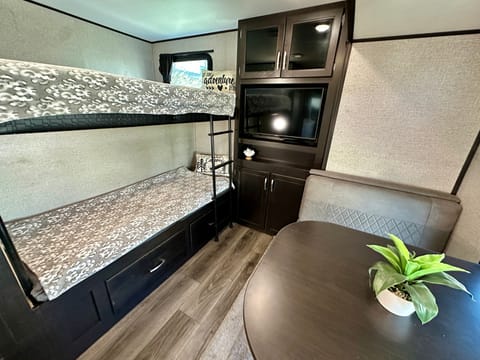 Jayco Jayflight 33RBTS Towable trailer in Longboat Key