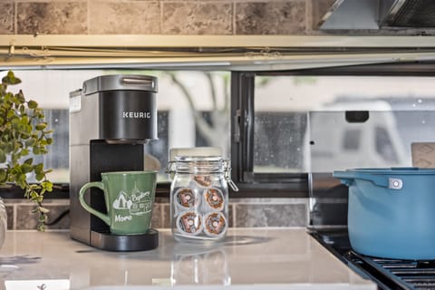 **Shasta Lake EVO | 🚐 Includes 50GB Starlink WiFi – Stay Connected Towable trailer in Rancho Cordova