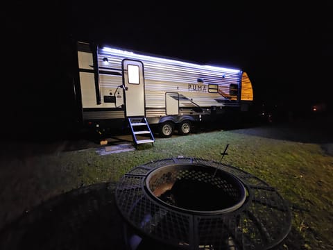 SLEEPS 2-4 Palo Puma Towable trailer in Dunnellon