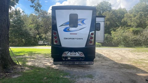 Sam & Kate’s Family Friendly RV Rental Drivable vehicle in Lake Blackshear