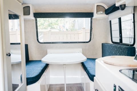 2017 The Outback Trillium Trailer 13.6' Towable trailer in Surrey