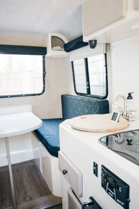 2017 The Outback Trillium Trailer 13.6' Towable trailer in Surrey