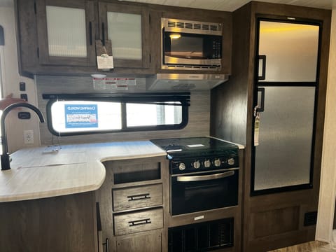 Family getaway! Towable trailer in Santa Rosa