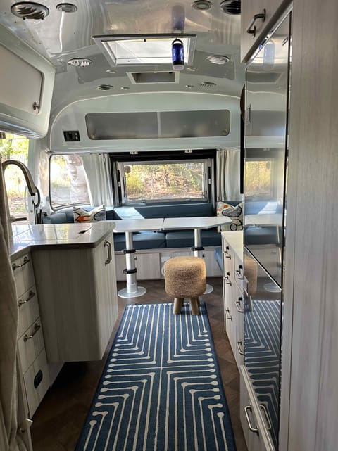 Upgraded International Beauty Towable trailer in Calistoga