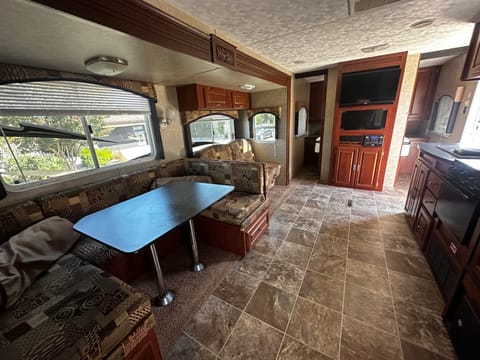 SoCal Family Time! - Fully Stocked Forest River, Wildwood Travel Trailer! Towable trailer in Newbury Park