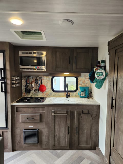 2020 Forest River 28' 228rk sleeps 4 Towable trailer in Fairfield