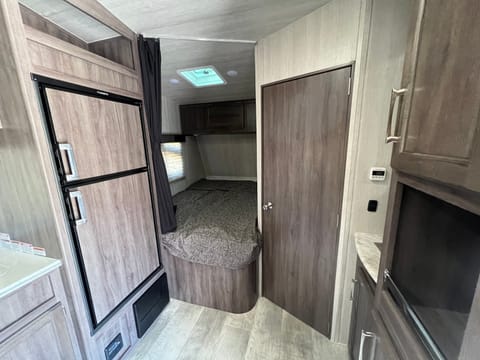 2022 Genesis Supreme RV SS 23SS Towable trailer in Tucson Estates