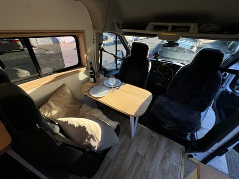 Explore in Style: Modern Campervan for Rent - Pet Friendly Campervan in Oakland