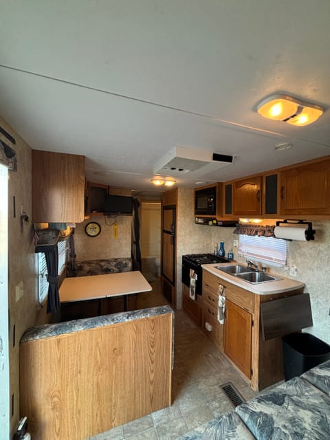 2006 Forest River Salem 27BH Towable trailer in Ashwaubenon