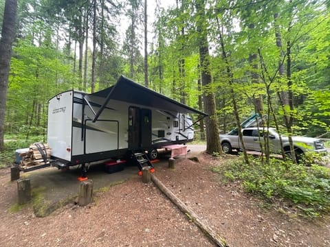 2020 Forest River Travel Trailer Towable trailer in West Linn