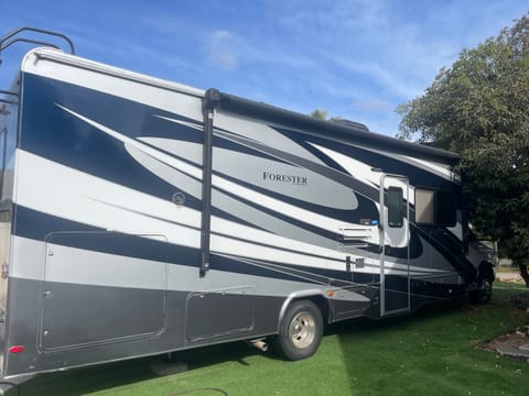 2019 Forester 32ft Luxury RV- Pure Glamping Drivable vehicle in El Cajon