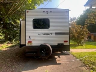 Family Adventure Awaits in Our Fully Equipped Travel Trailer! Towable trailer in Chesapeake