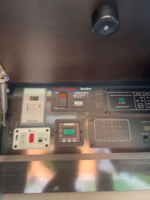 Rene’s 2015 Airstream Interstate 3500 EXT Drivable vehicle in Downey