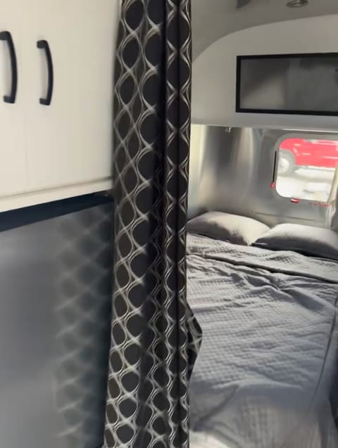 Best DEAL for a Airstream Caravel 19 for Your Next Adventure! Towable trailer in Citrus Heights