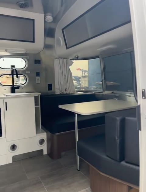 Best DEAL for a Airstream Caravel 19 for Your Next Adventure! Towable trailer in Citrus Heights