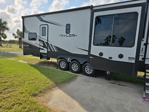 Casa Ludden Towable trailer in Mission