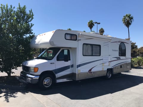 Freshly Remodeled Coachmen Freelander, Only 58k miles. Drivable vehicle in Simi Valley