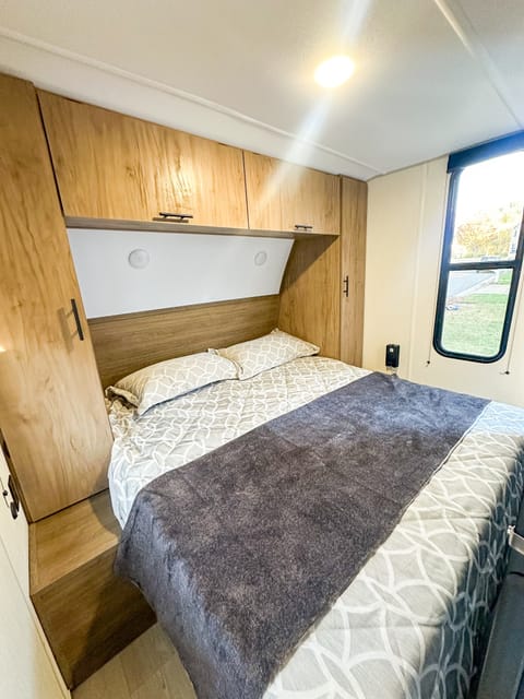 *BRAND NEW* Unlimited wifi, dogs ok, great for families Towable trailer in Three Chopt