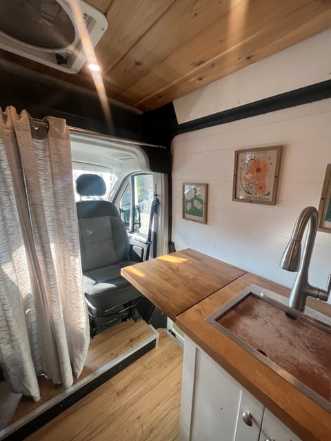 ProMaster - Dream Getaway for 2! Drivable vehicle in Venice Beach