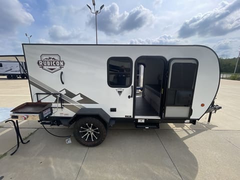 2024 Coleman-Dutchman Rubicon Towable trailer in Rancho Cucamonga