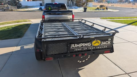 Jumping Jack Toy Hauler Remorque tractable in Farmington