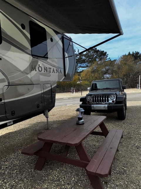 Central Coast Classy, Comfy Camping, Everything Included! Towable trailer in Grover Beach