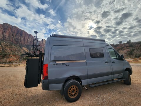 Rosie the Revel Drivable vehicle in Wildomar