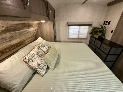 Gulf Stream Envision 258RB Towable trailer in Longboat Key