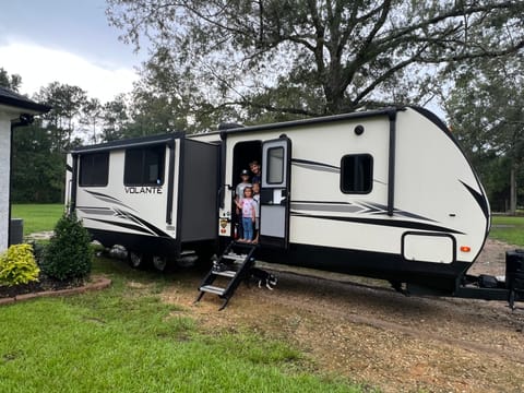 2019 crossroads volante Towable trailer in Hammond