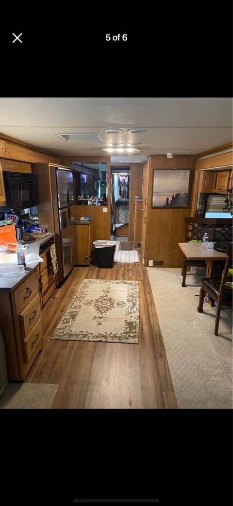 Discover this Immaculate Discovery A Class RV Drivable vehicle in Orange City