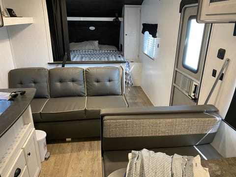 “Gypsy Bunkhouse” Towable trailer in Paris