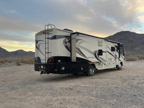 2019 Forest River Georgetown Drivable vehicle in Green Valley North