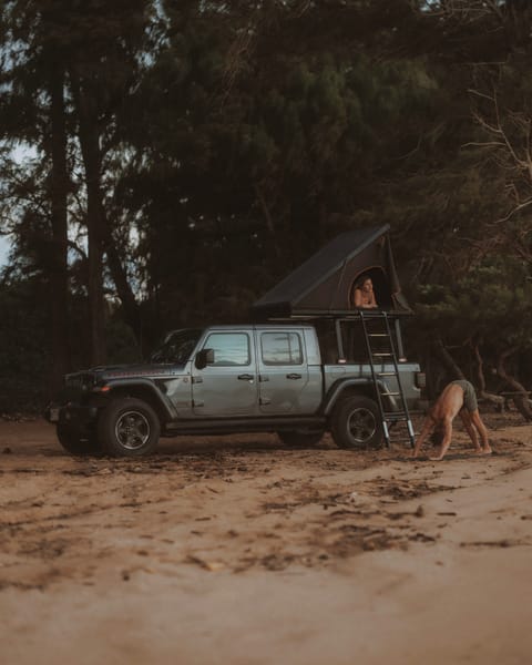 Fully decked 4WD Jeep Gladiator Rubicon! Drivable vehicle in Lihue